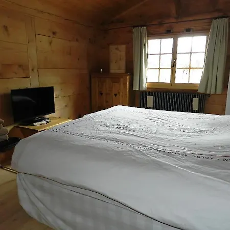 Angers, Chalet * غشتاد