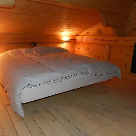 Angers, Chalet * غشتاد